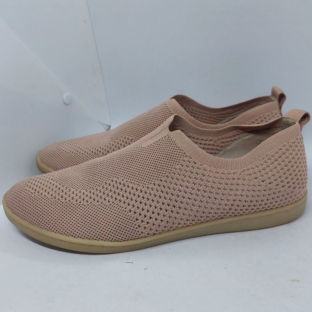 Born Antero Women's Size 11M Shoes Pink Slip On Comfort Casual Sneakers